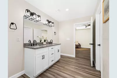 601 SE 4th Avenue, Melrose, FL 32666 - Photo 28