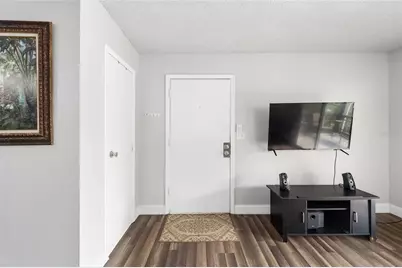 6519 W Newberry Road #1210, Gainesville, FL 32605 - Photo 4