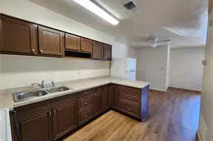 719 SW 70th Terrace, Gainesville, FL 32607 - Photo 8