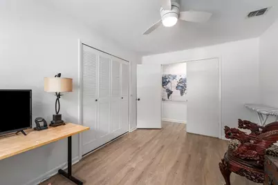 8127 SW 12th Place, Gainesville, FL 32607 - Photo 18