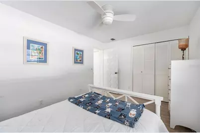 8127 SW 12th Place, Gainesville, FL 32607 - Photo 14
