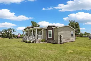 133 SW Sedgefield Ln, Fort White, FL 32038 - Photo 2