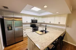 1629 NW 19th Cir, Gainesville, FL 32605 - Photo 8