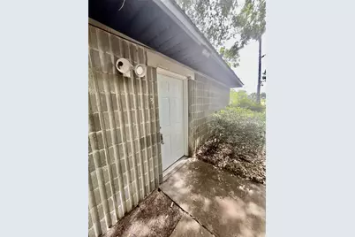 2321 SW 31st Place #2, Gainesville, FL 32608 - Photo 2