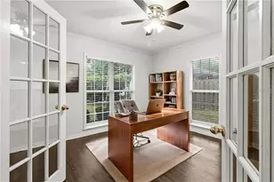 6908 SW 84th Dr, Gainesville, FL 32608 - Photo 8