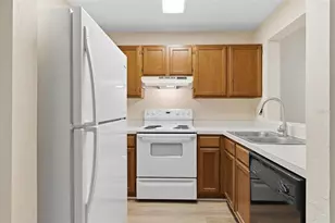 4526 SW 44th Ln, Gainesville, FL 32608 - Photo 6