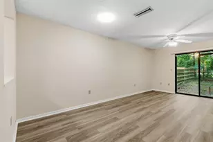 4526 SW 44th Ln, Gainesville, FL 32608 - Photo 10