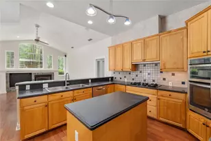 10511 SW 17th Pl, Gainesville, FL 32607 - Photo 18