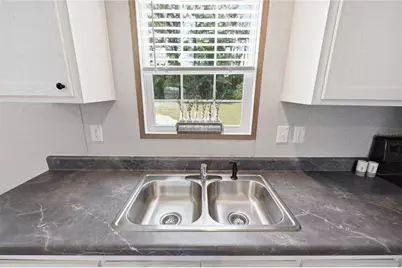 8611 NE 61st Place, Bronson, FL 32621 - Photo 10