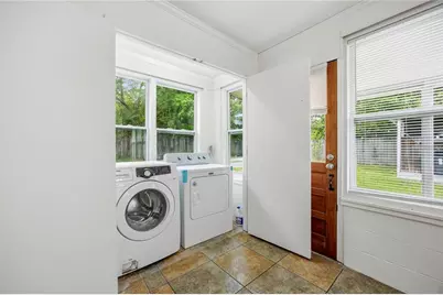 1318 NE 14th Street, Gainesville, FL 32601 - Photo 12