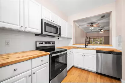 5065 NW 45th Road #102, Gainesville, FL 32606 - Photo 8
