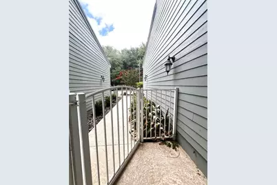 1762 NW 34th Street #2, Gainesville, FL 32605 - Photo 4