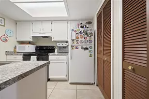 920 SW 55th Terrace, Gainesville, FL 32607 - Photo 14