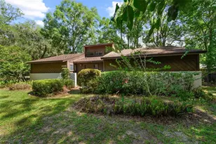 1854 NW 41st Pl, Gainesville, FL 32605 - Photo 2