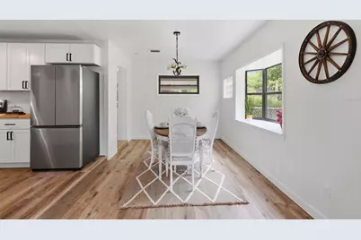 910 NE 24th Street, Gainesville, FL 32641 - Photo 12