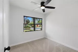 910 NE 24th St, Gainesville, FL 32641 - Photo 22