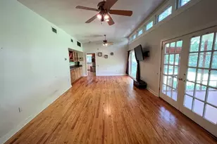 411 NW 26th St, Gainesville, FL 32607 - Photo 14