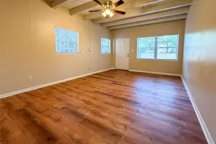 219 NW 3rd Ave, Gainesville, FL 32601 - Photo 12