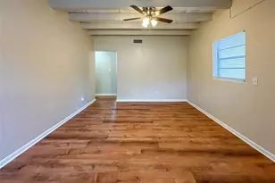 219 NW 3rd Ave, Gainesville, FL 32601 - Photo 4