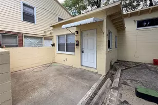 219 NW 3rd Ave, Gainesville, FL 32601 - Photo 2