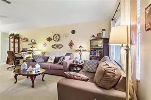 4890 Pleasant Hollow Trail, Lakeland, FL 33811 - Photo 4
