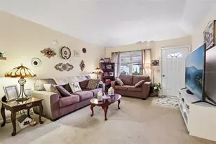 4890 Pleasant Hollow Trail, Lakeland, FL 33811 - Photo 4