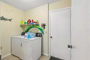 4890 Pleasant Hollow Trail, Lakeland, FL 33811 - Photo 16