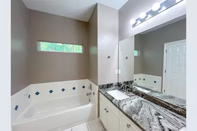 4933 NW 1st Place #110, Gainesville, FL 32607 - Photo 10