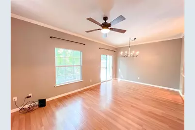 4933 NW 1st Place #110, Gainesville, FL 32607 - Photo 4