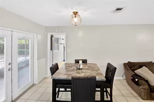1915 NW 42nd Pl, Gainesville, FL 32605 - Photo 10
