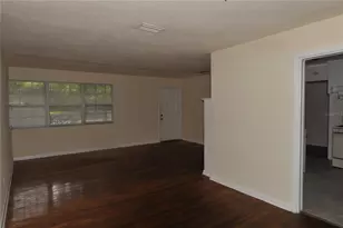 1410 NW 7th Rd, Gainesville, FL 32603 - Photo 10