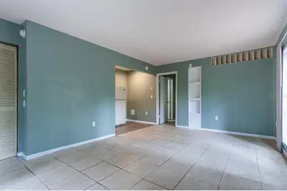 409 NE 11th Street, Gainesville, FL 32601 - Photo 4