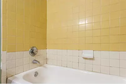 409 NE 11th Street, Gainesville, FL 32601 - Photo 10