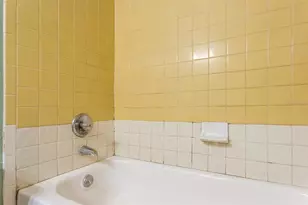 409 NE 11th St, Gainesville, FL 32601 - Photo 10