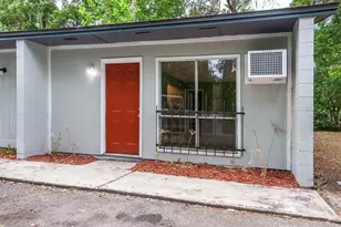 409 NE 11th St, Gainesville, FL 32601 - Photo 2
