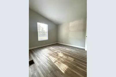 2911 NE 9th Street, Gainesville, FL 32609 - Photo 2