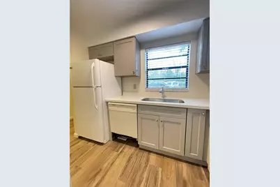 914 SW 59th Terrace #A, Gainesville, FL 32607 - Photo 2