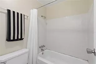 2811 SW Archer Rd, Gainesville, FL 32608 - Photo 16