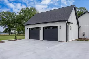 1224 NW 143rd St, Newberry, FL 32669 - Photo 12