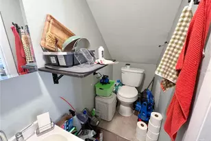 704 NE 1st St, Gainesville, FL 32601 - Photo 6