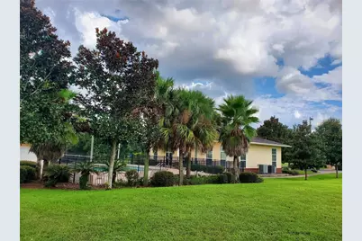1561 NW 29th Road #8, Gainesville, FL 32605 - Photo 4
