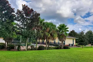 1561 NW 29 Rd, Gainesville, FL 32605 - Photo 4