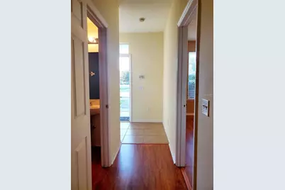 1561 NW 29th Road #8, Gainesville, FL 32605 - Photo 6