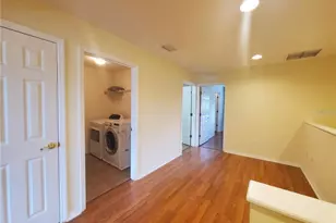 1561 NW 29 Rd, Gainesville, FL 32605 - Photo 18