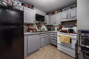 2321 SW 31st Pl, Gainesville, FL 32608 - Photo 8