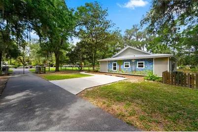 2620 NW 31st Avenue, Gainesville, FL 32605 - Photo 4
