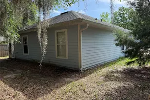 406 NE 45th Terrace, Gainesville, FL 32641 - Photo 4