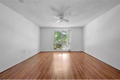 1700 SW 16th Court #J24, Gainesville, FL 32608 - Photo 4