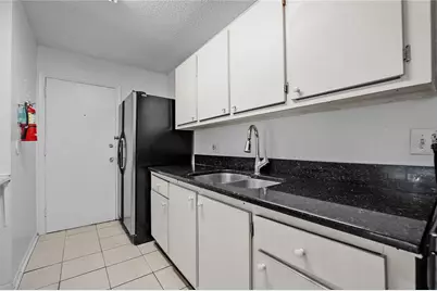 1700 SW 16th Court #J24, Gainesville, FL 32608 - Photo 10