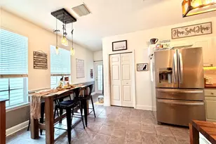 11607 NW 18th Pl, Gainesville, FL 32606 - Photo 2
